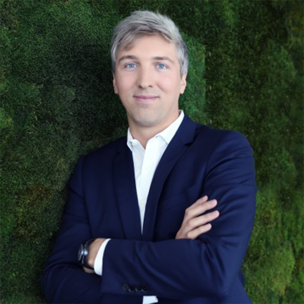 6 Julian CLOBUS VISA